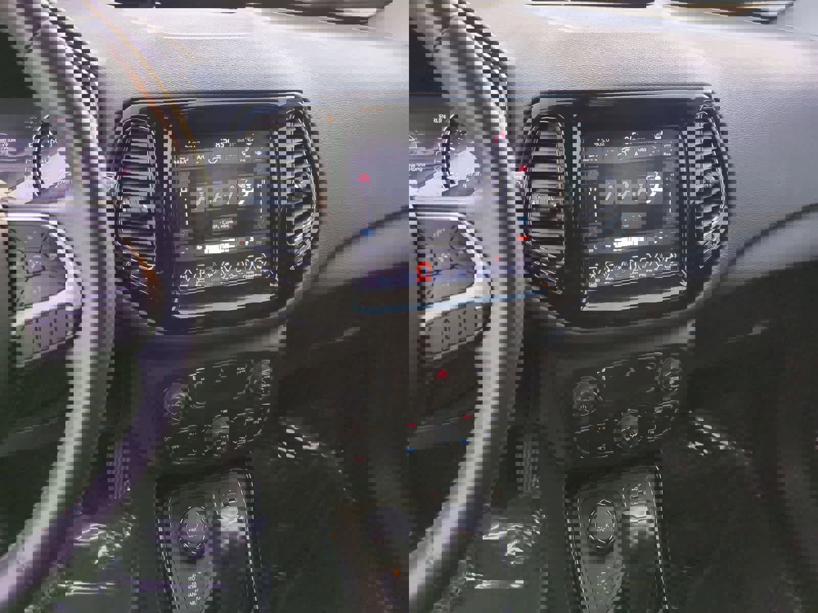 Certified 2018 Jeep Compass Limited image 27