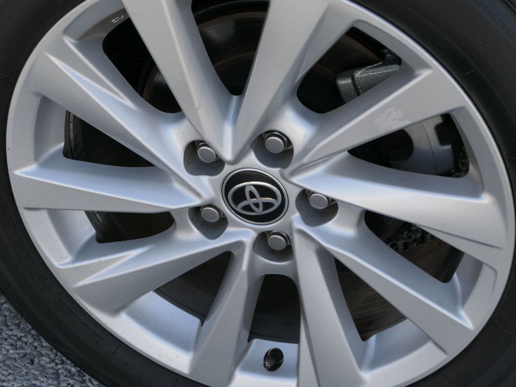 Used 2022 Toyota Camry LE w/ Carpet Mat Package (TMS) FWD image 12
