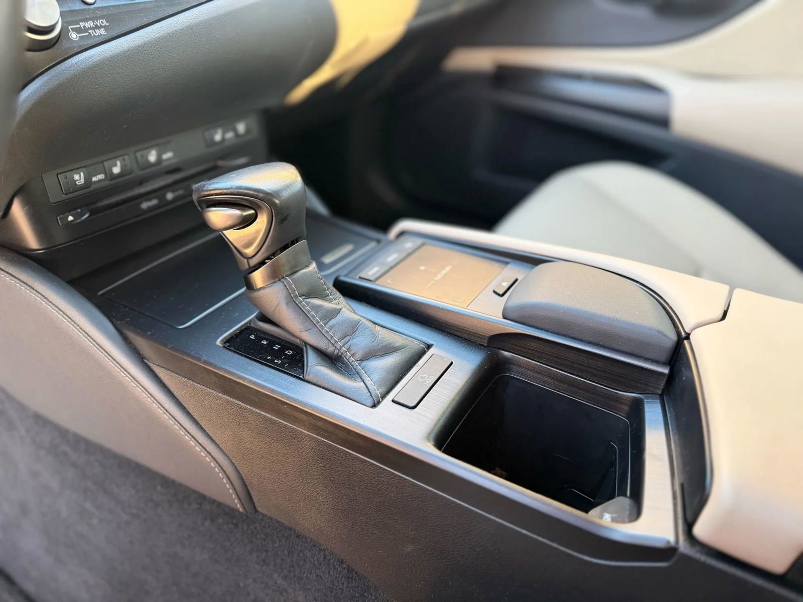 Used 2021 Lexus ES 350 w/ Premium Package image 37