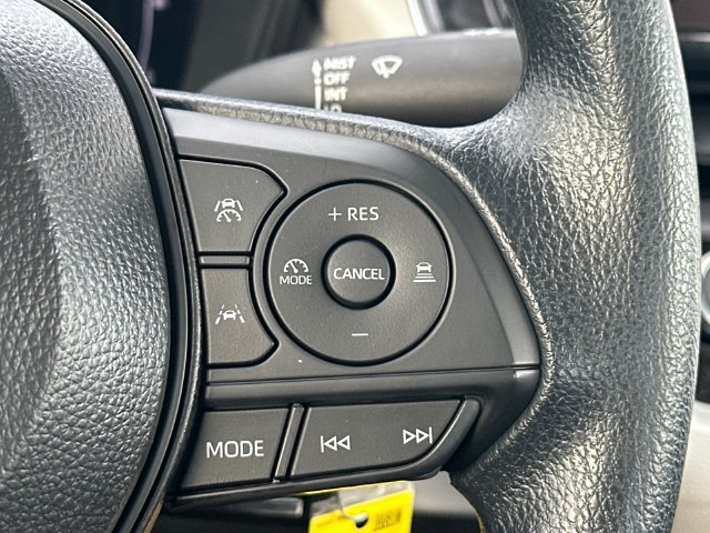Used 2026 Toyota Corolla LE FWD image 22