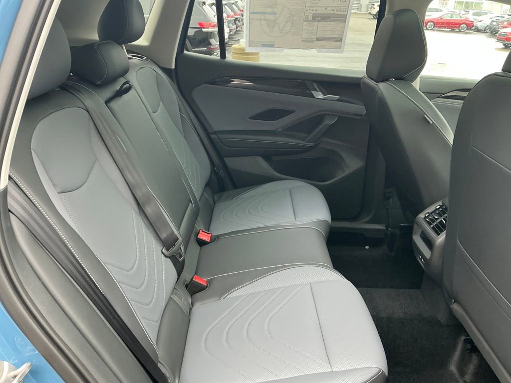 New 2026 Volkswagen Tiguan SE AWD/4WD image 11