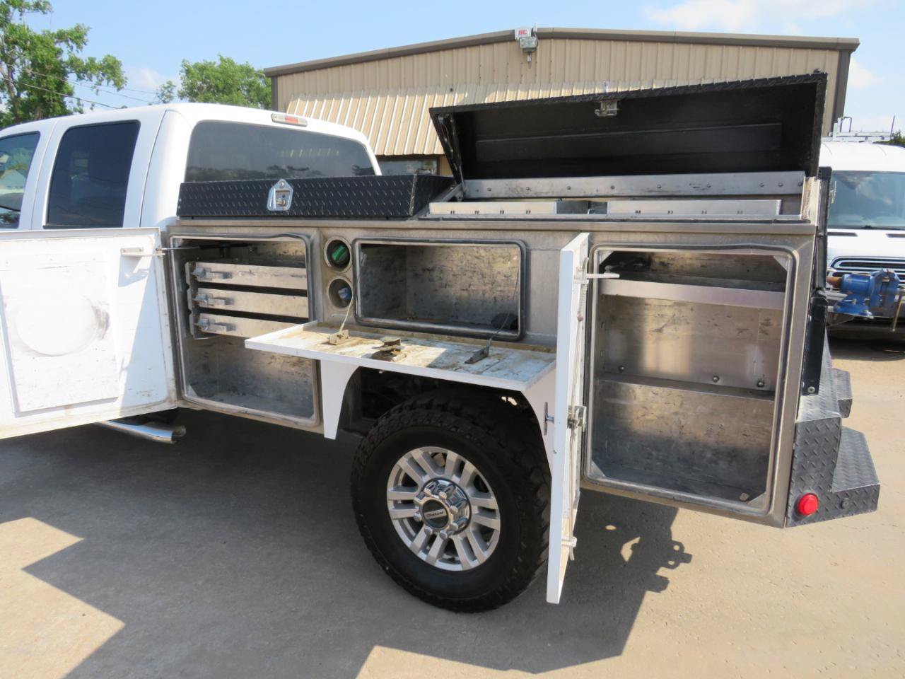 Used 2015 Ford F350 XLT w/ XLT Value Package AWD/4WD image 11