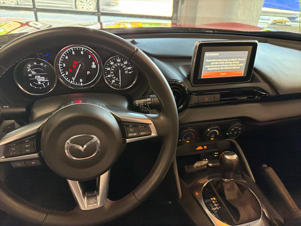 Used 2016 MAZDA MX-5 Miata Club RWD image 13