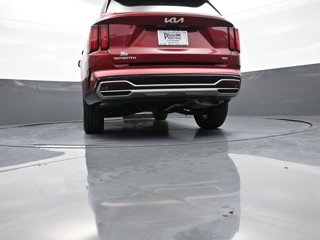 Certified 2023 Kia Sorento SX AWD/4WD image 33