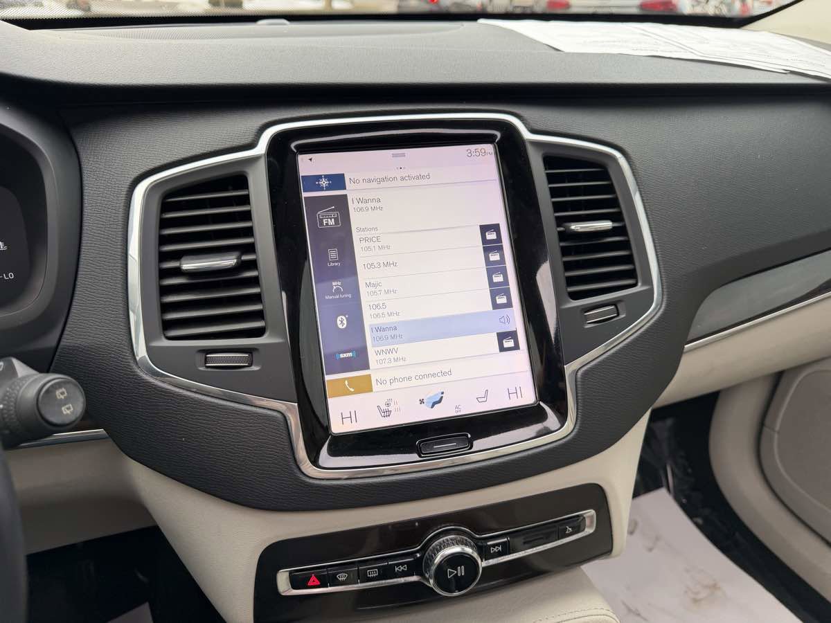 Used 2019 Volvo XC90 T5 Momentum w/ Protection Package Premier image 24