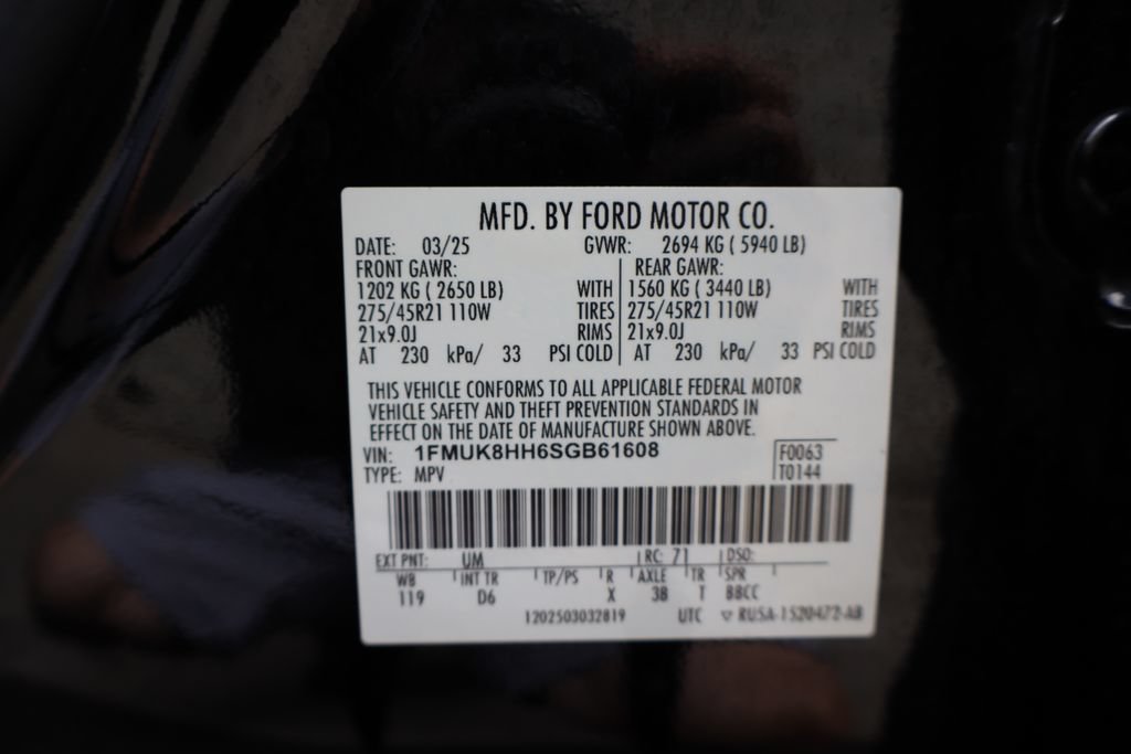 Used 2025 Ford Explorer Platinum w/ LUX Leather Package AWD/4WD image 38