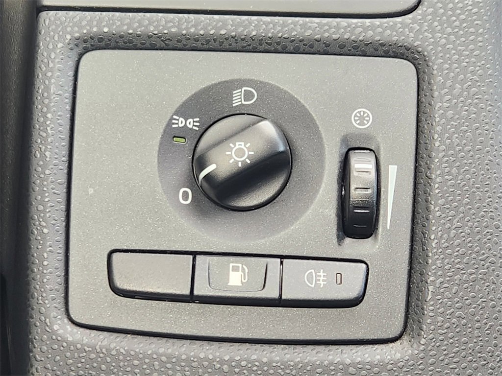 Used 2010 Volvo C30 T5 image 12