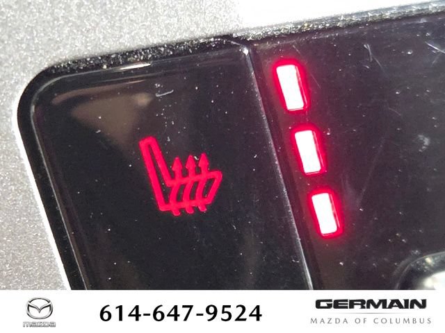 Used 2022 Ford Explorer XLT w/ Equipment Group 202A AWD/4WD image 34