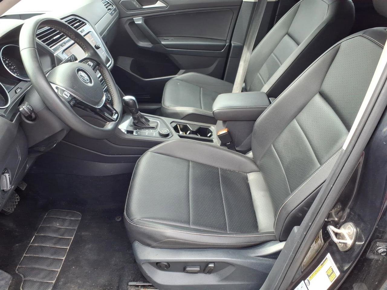 Used 2021 Volkswagen Tiguan SE image 5