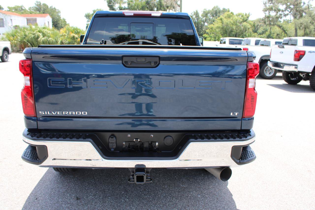 Used 2021 Chevrolet Silverado 2500 LT w/ Convenience Package AWD/4WD image 5