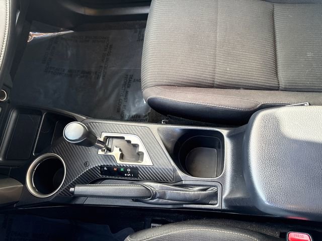 Used 2014 Toyota RAV4 XLE AWD/4WD image 34