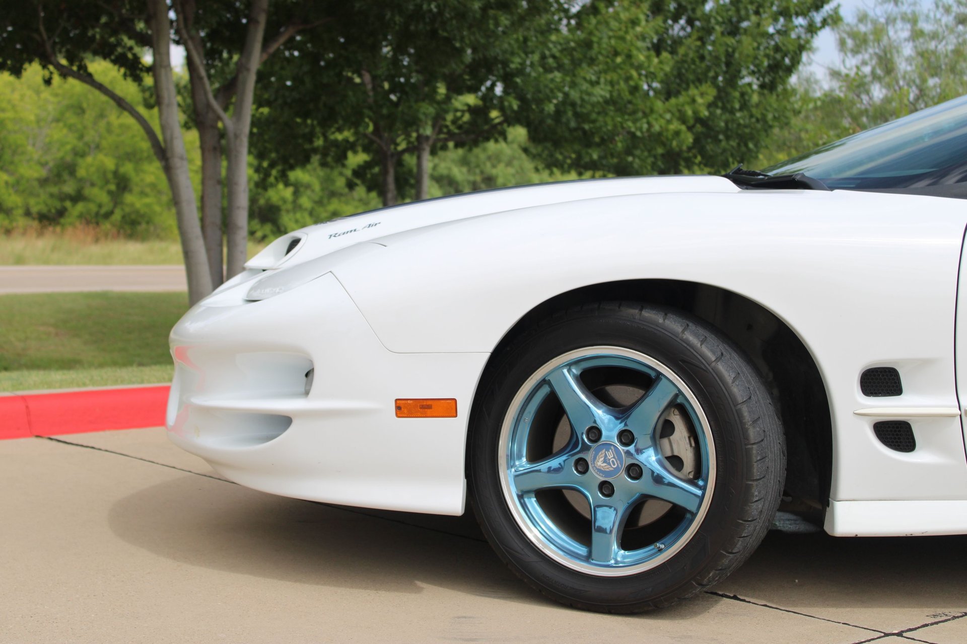 Used 1999 Pontiac Firebird Trans Am RWD image 27