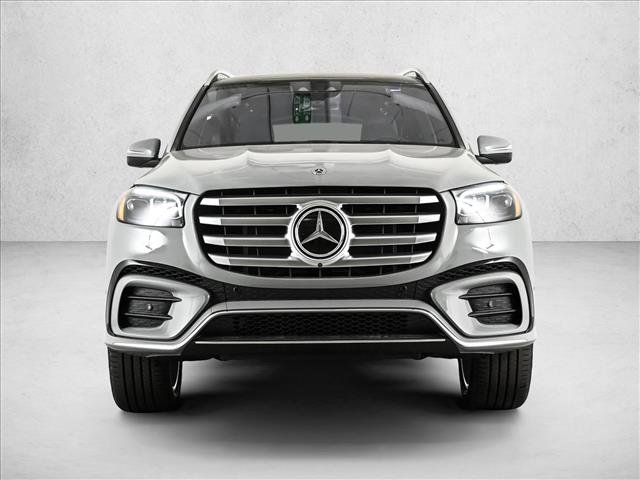 New 2026 Mercedes-Benz GLS 580 4MATIC image 2