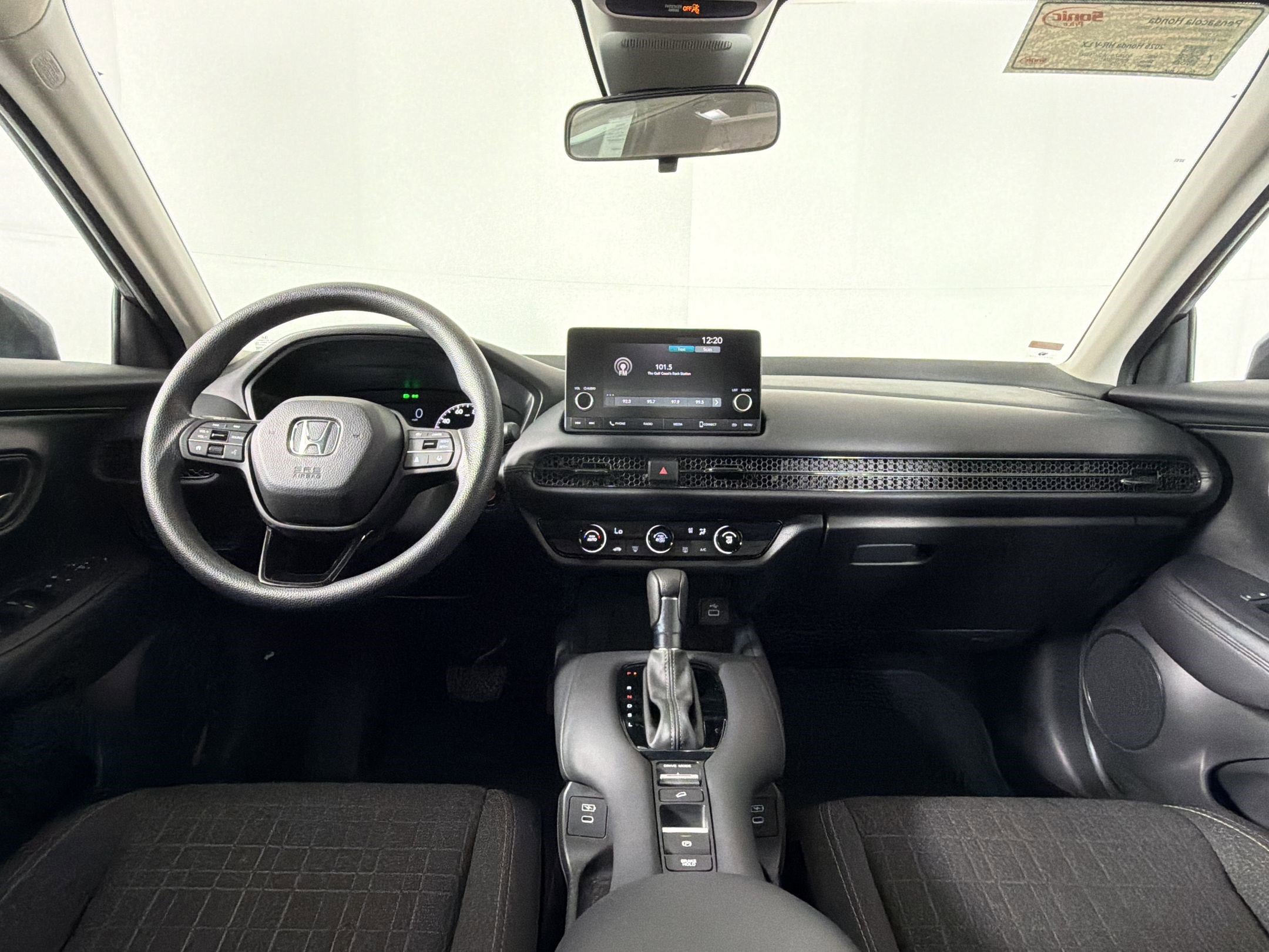 Used 2025 Honda HR-V LX image 14