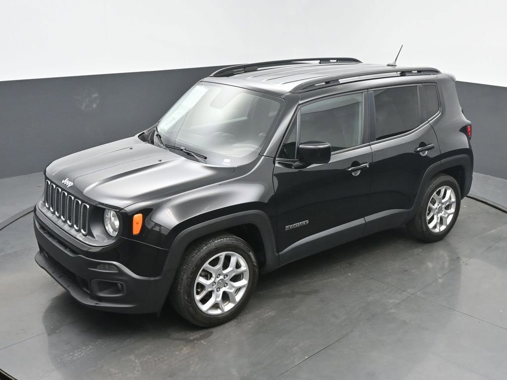 Used 2017 Jeep Renegade Latitude FWD image 38