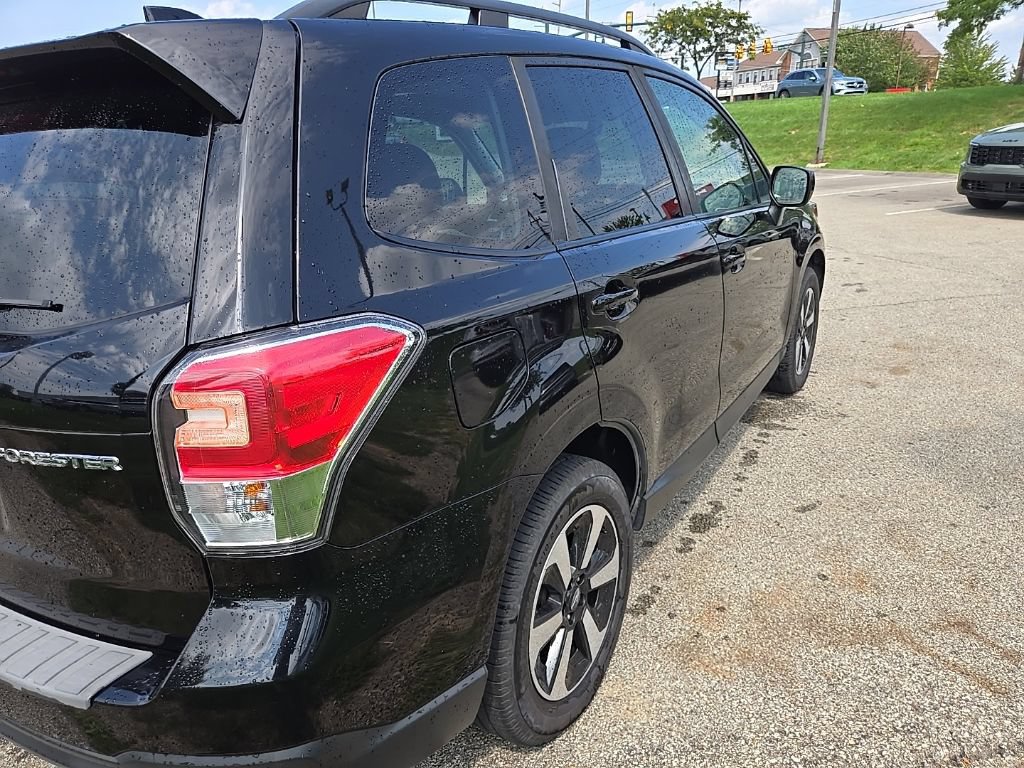Used 2018 Subaru Forester 2.5i Premium AWD/4WD image 3