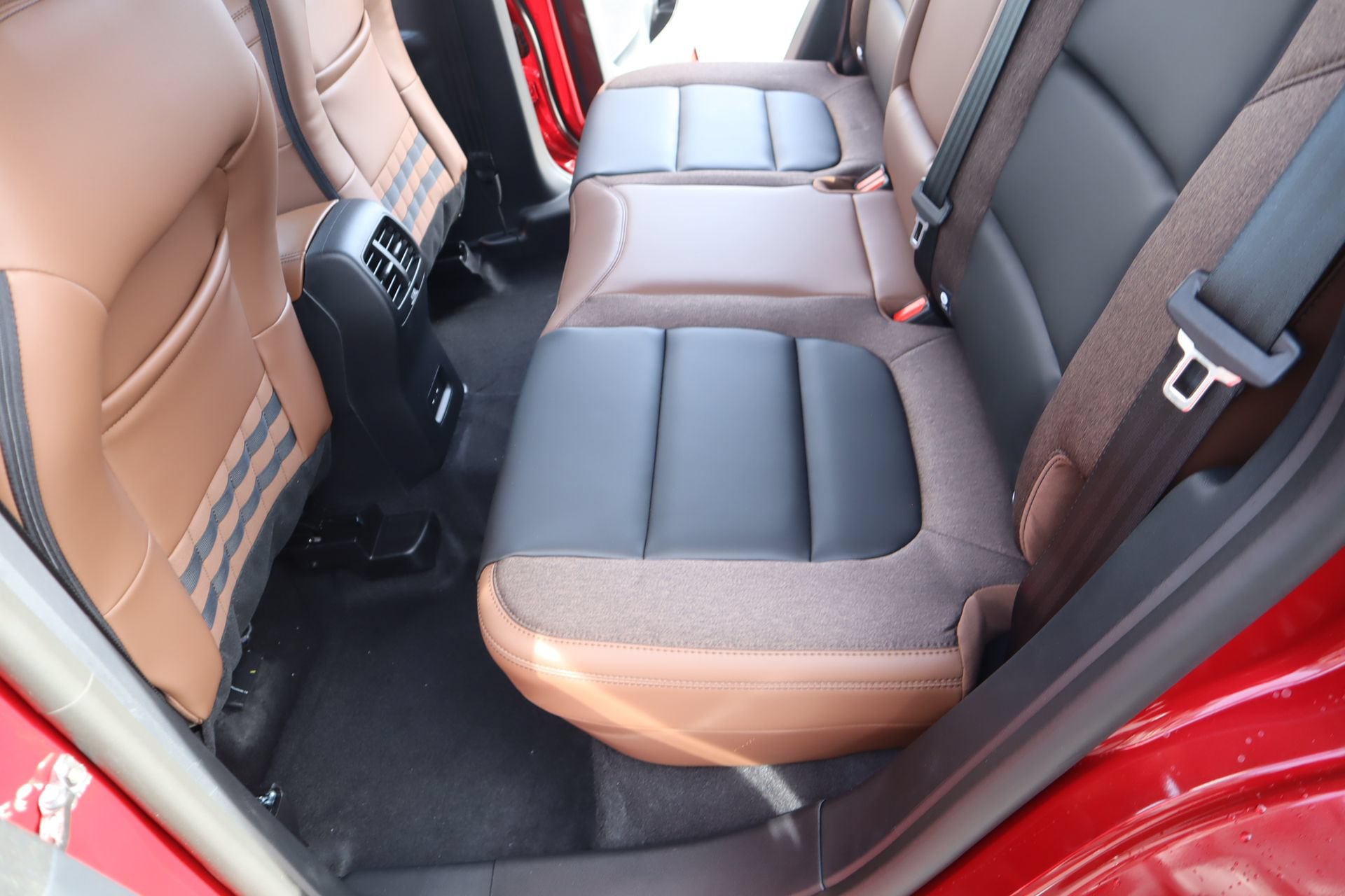 New 2026 Ford Bronco Sport Outer Banks w/ Outer Banks Tech Package+ AWD/4WD image 13