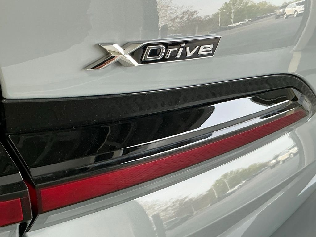 Used 2026 BMW 740i xDrive image 29