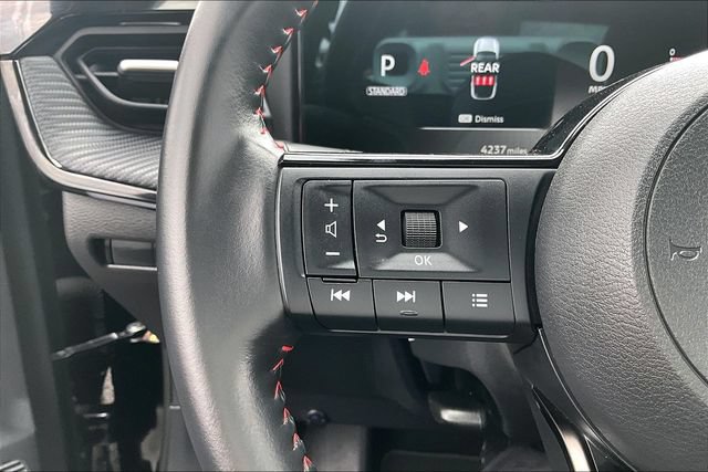 Certified 2025 Nissan Kicks SR FWD image 10