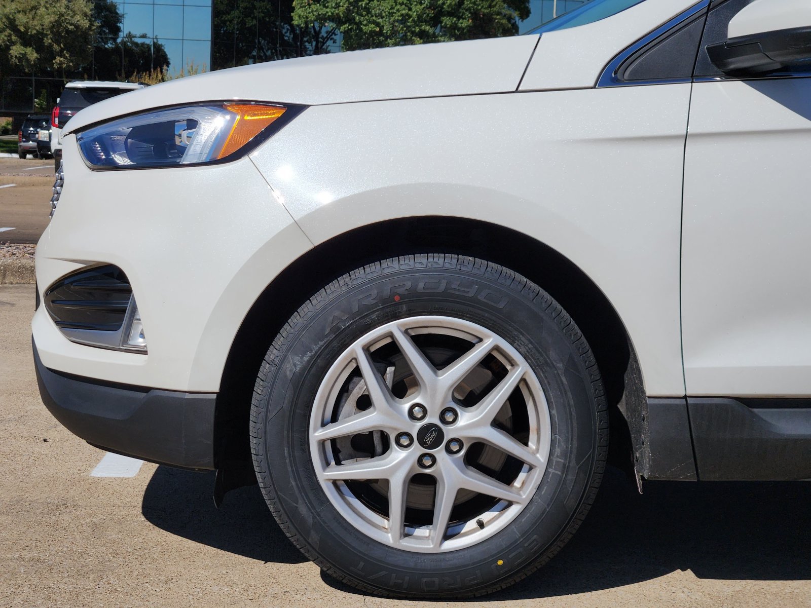 Used 2023 Ford Edge SEL w/ Convenience Package AWD/4WD image 8