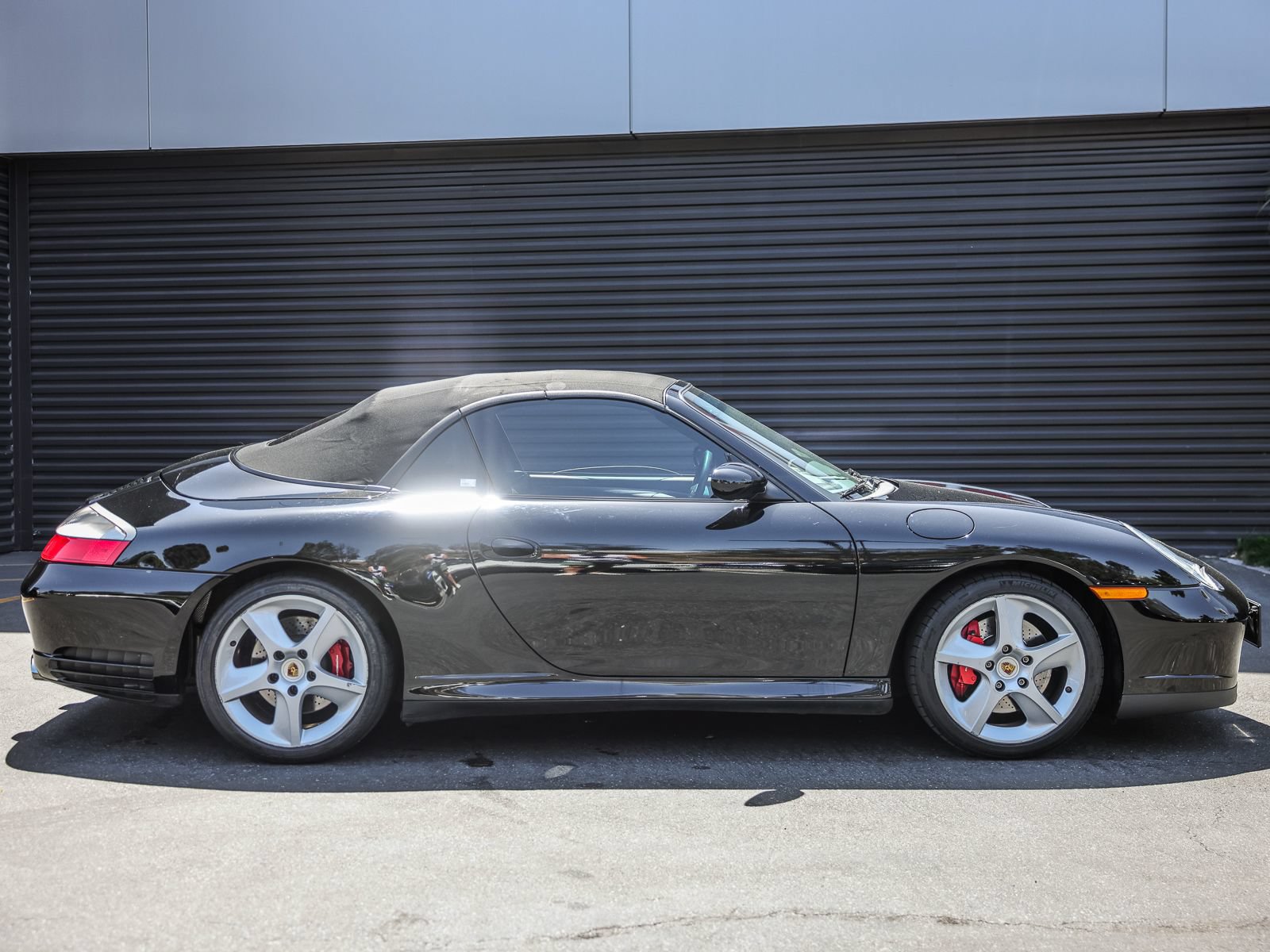 Used 2004 Porsche 911 Carrera 4S AWD/4WD image 10