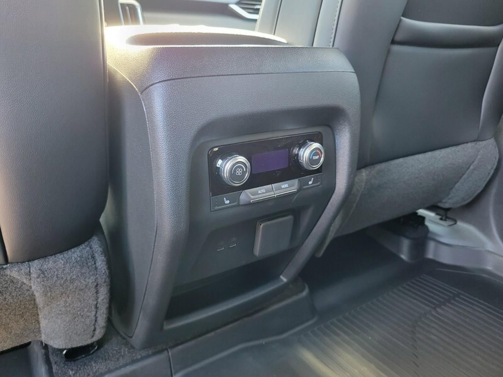 New 2026 GMC Acadia Elevation w/ Black Edition FWD image 30