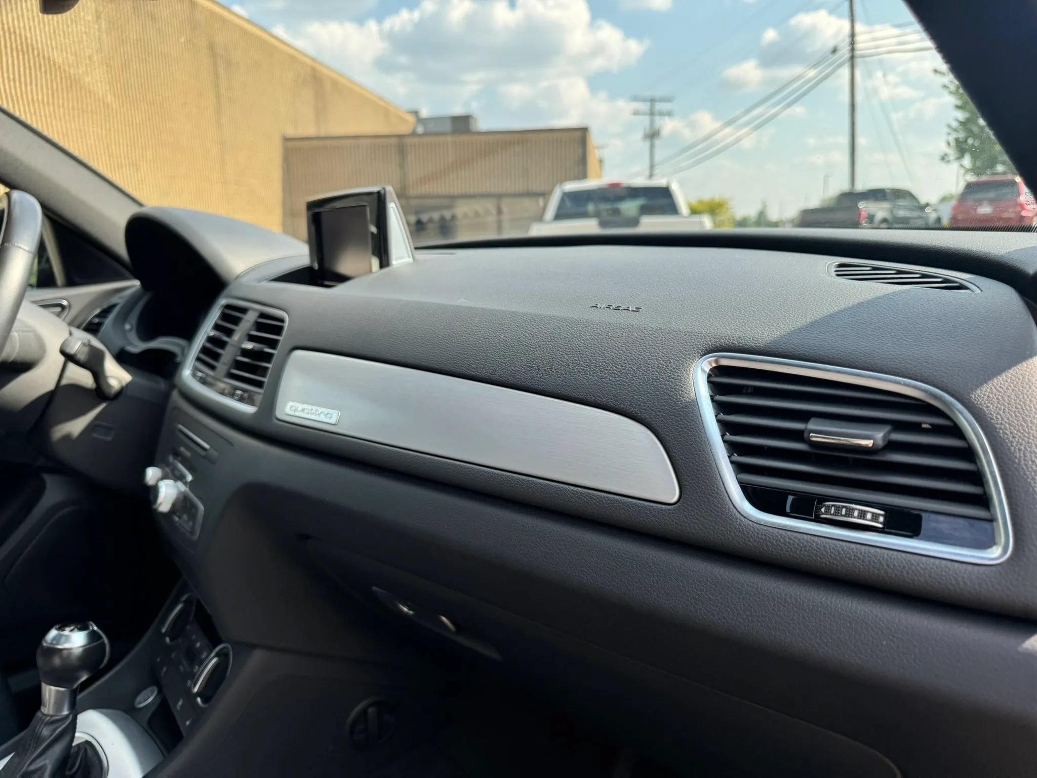 Used 2018 Audi Q3 2.0T Premium AWD/4WD image 26