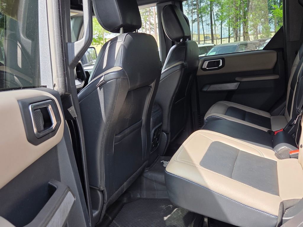 Used 2023 Ford Bronco Wildtrak image 7