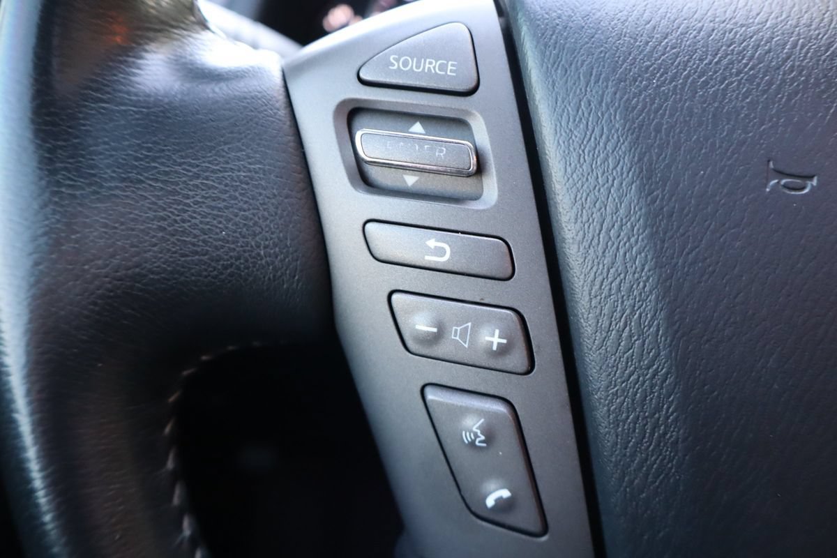 Used 2018 Nissan Armada SL w/ Moonroof Package AWD/4WD image 32