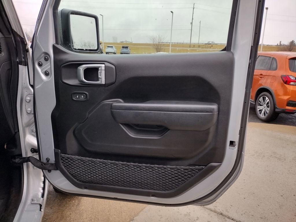 Used 2024 Jeep Wrangler Unlimited w/ Convenience Group image 25