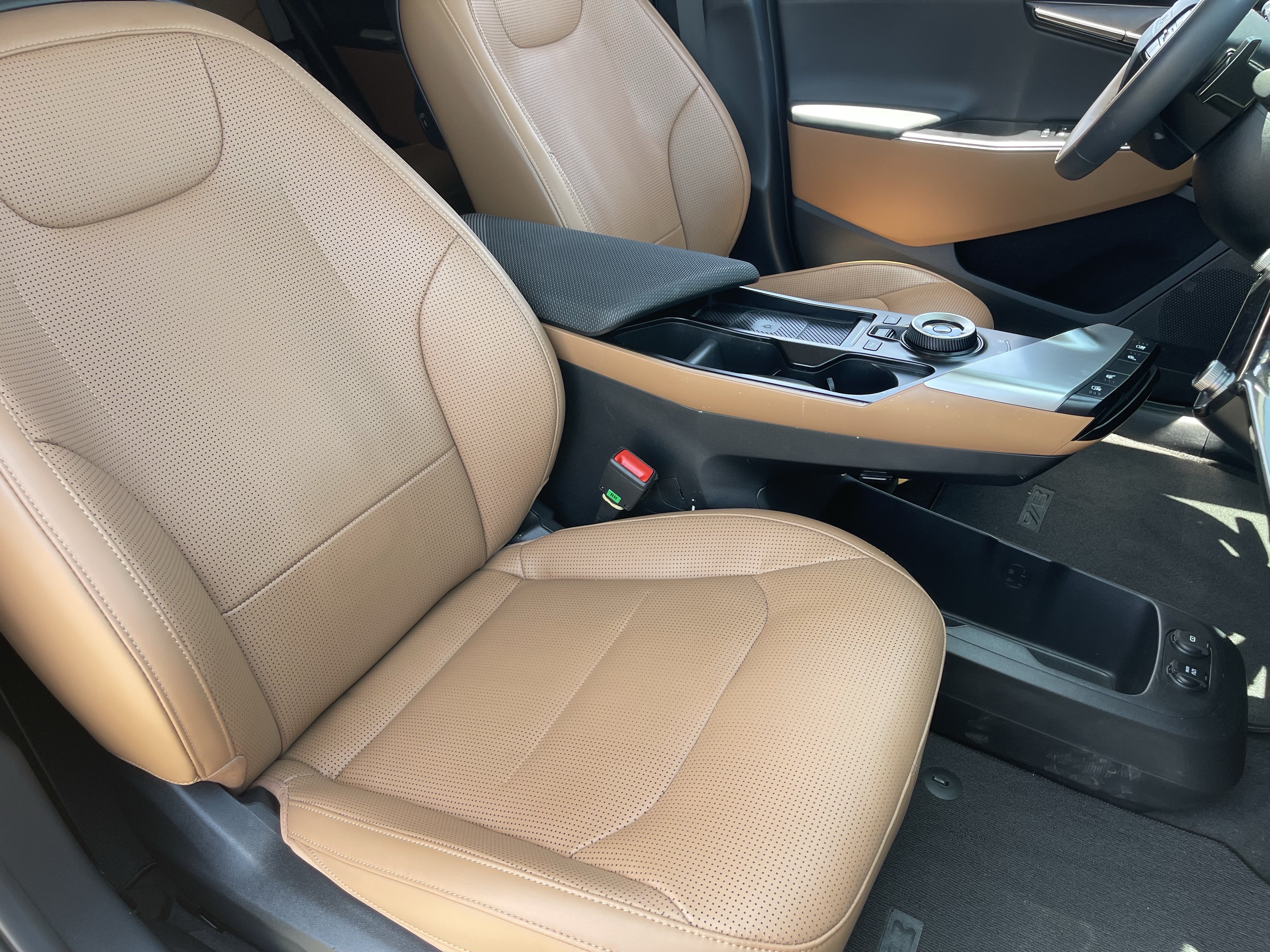 Certified 2025 Kia EV6 Wind RWD image 9