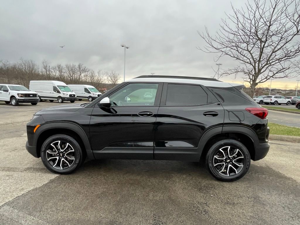 Used 2021 Chevrolet TrailBlazer ACTIV w/ Technology Package image 6