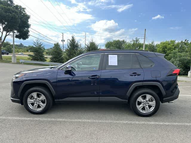 Used 2022 Toyota RAV4 XLE w/ Convenience Package AWD/4WD image 2