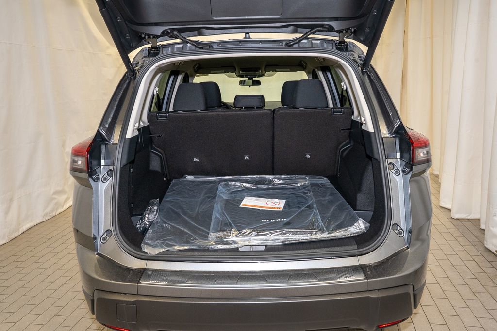 New 2026 Nissan Rogue SV image 6
