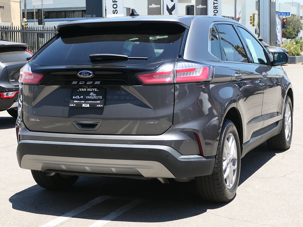 Used 2023 Ford Edge SEL w/ Convenience Package AWD/4WD image 3