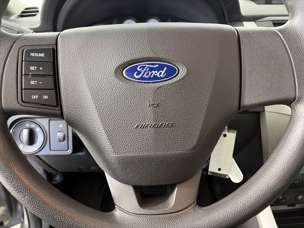 Used 2010 Ford Focus SE image 16
