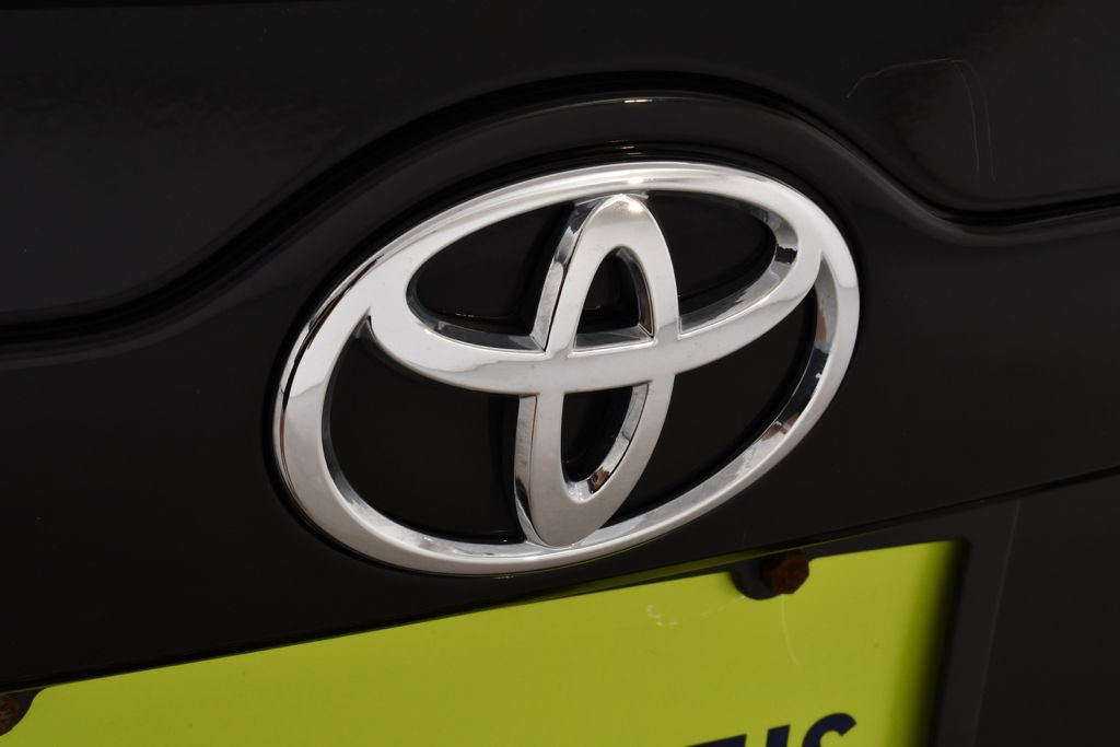 Used 2012 Toyota Camry SE FWD image 21