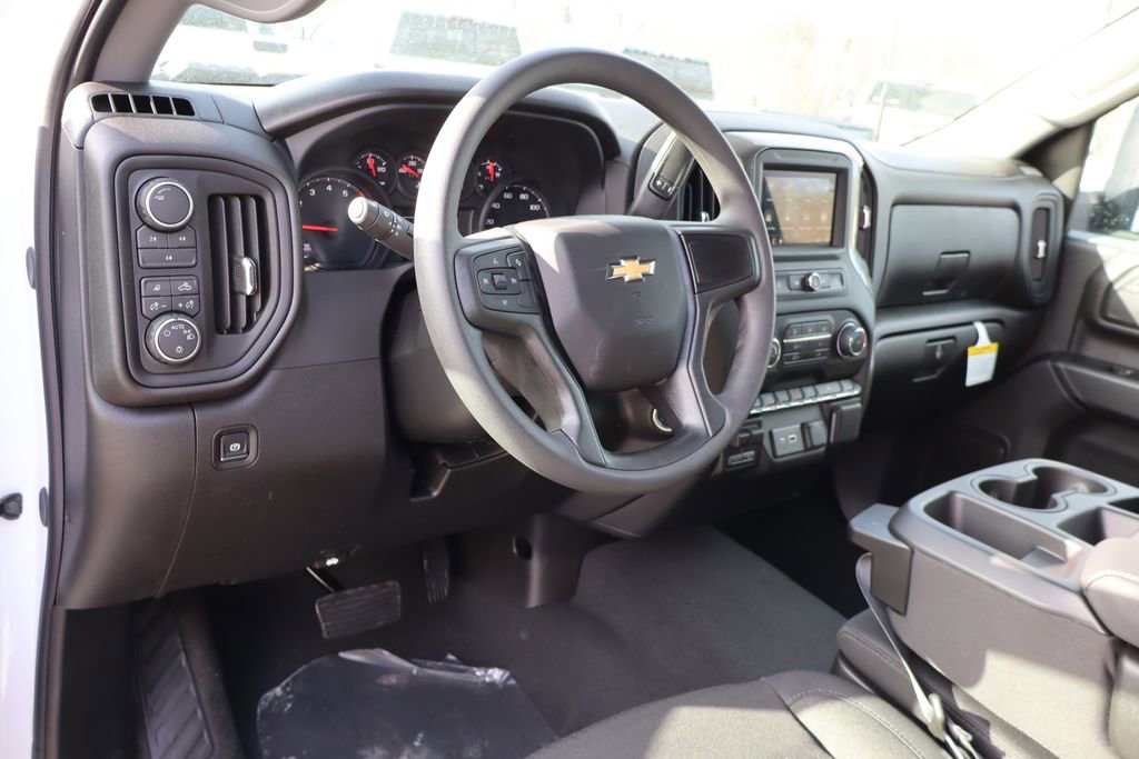 New 2026 Chevrolet Silverado 2500 Custom w/ Custom Value Package image 6