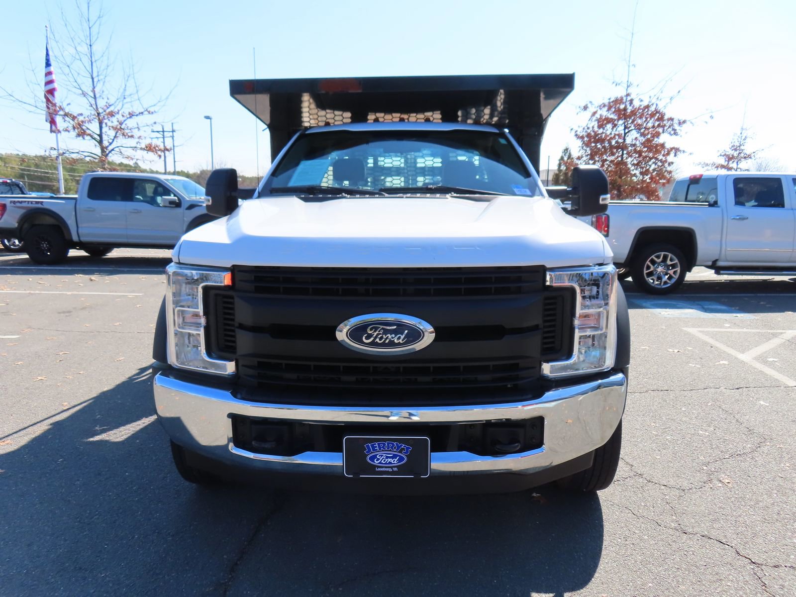 Used 2019 Ford F550 2WD Regular Cab Super Duty image 3