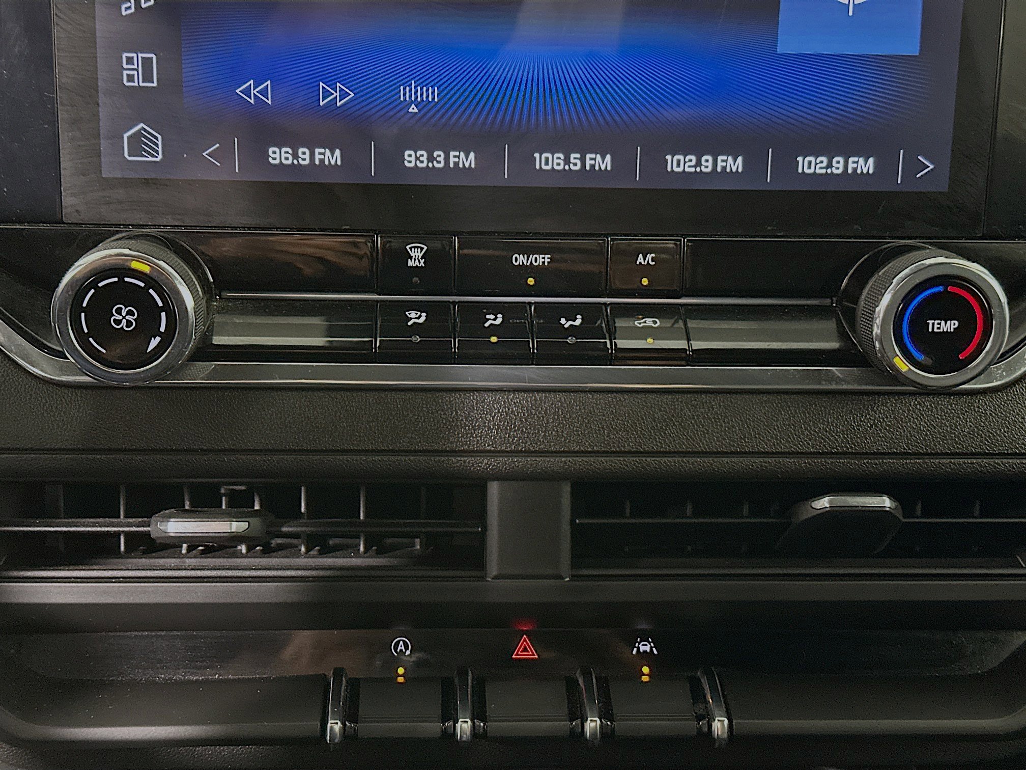 Used 2023 Chevrolet Colorado W/T image 23