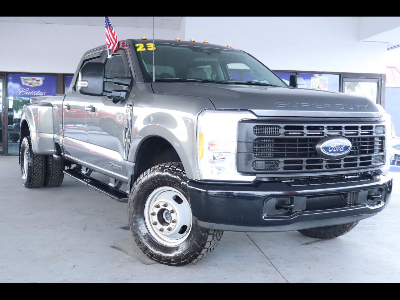 Used 2023 Ford F350 XL w/ 360-Degree Camera Package AWD/4WD image 1
