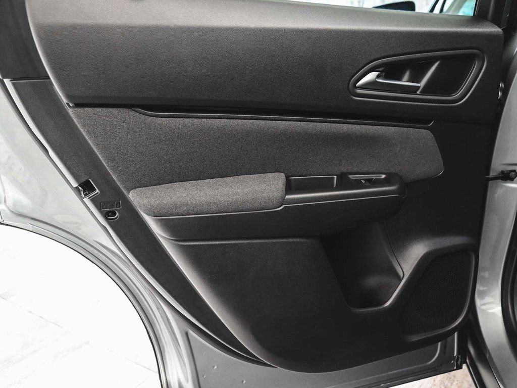 Used 2025 Honda Prologue EX image 11