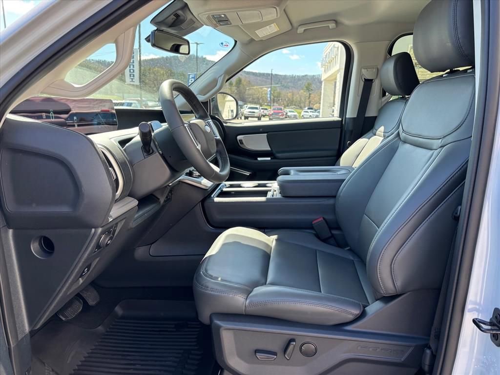 New 2026 Ford Expedition Max Active AWD/4WD image 9