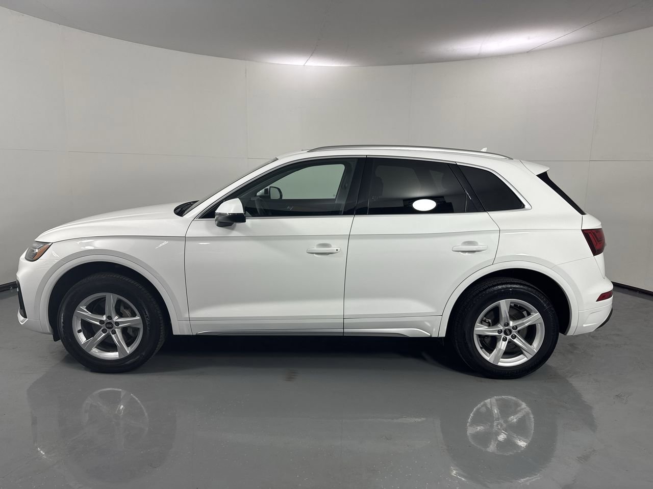 Used 2023 Audi Q5 2.0T Premium w/ Convenience Package AWD/4WD image 30