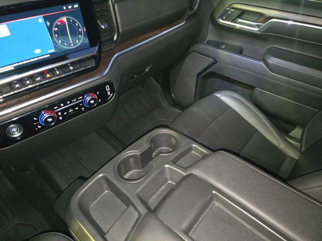 Used 2022 GMC Sierra 1500 SLT image 24