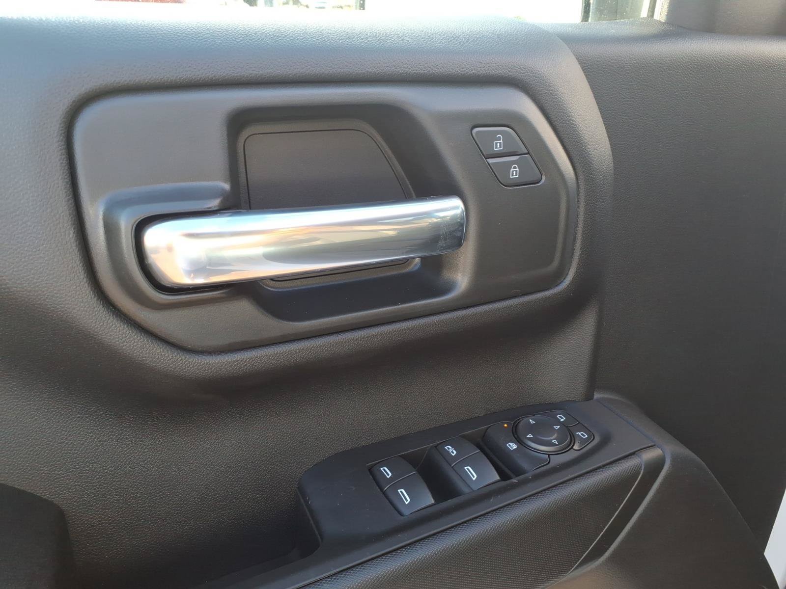 New 2026 GMC Sierra 1500 Pro w/ Pro Value Package AWD/4WD image 8
