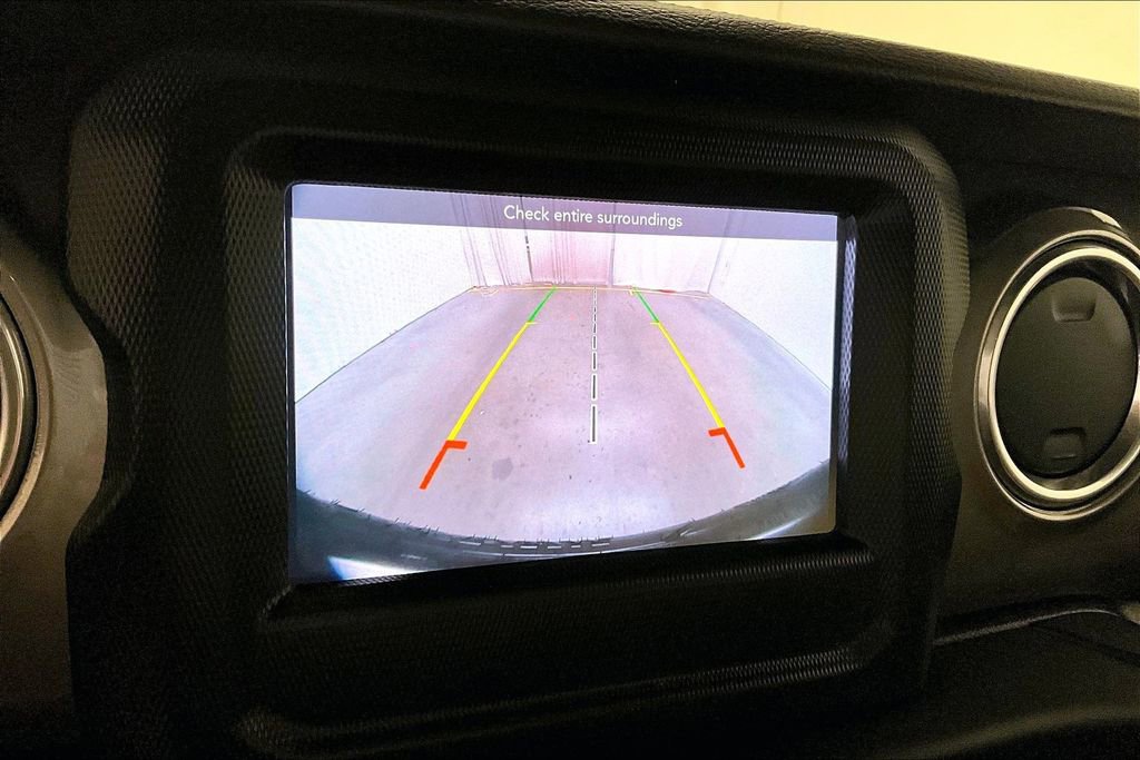 Used 2018 Jeep Wrangler Unlimited Sahara w/ Dual Top Group image 14