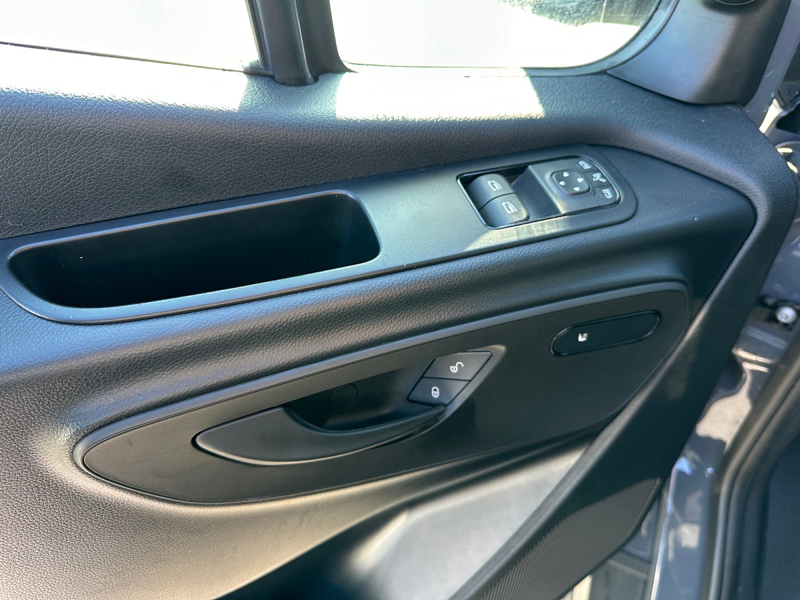 Used 2025 Mercedes-Benz Sprinter 2500 image 15