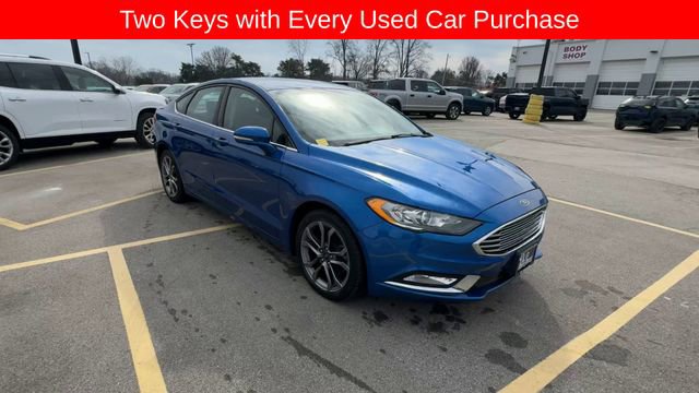 Used 2017 Ford Fusion SE w/ Equipment Group 201A image 2