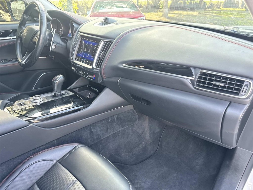 Used 2018 Maserati Levante S GranSport image 29